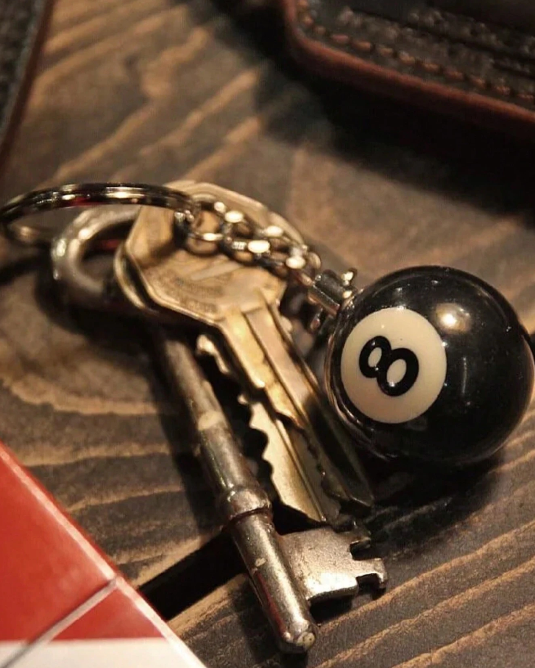 8 Ball Keychain